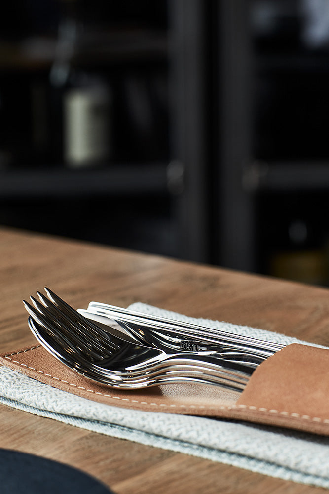 Table Noir - cutlery 108 - Brilliant