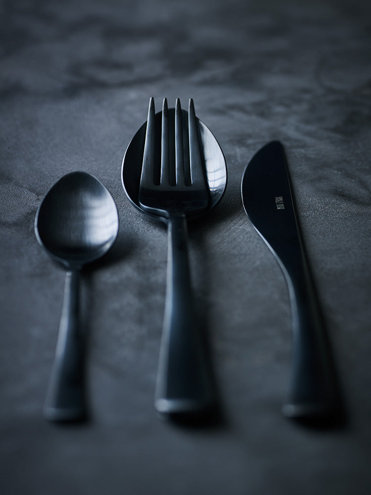 Table Noir -  Cutlery 108 - NOIR