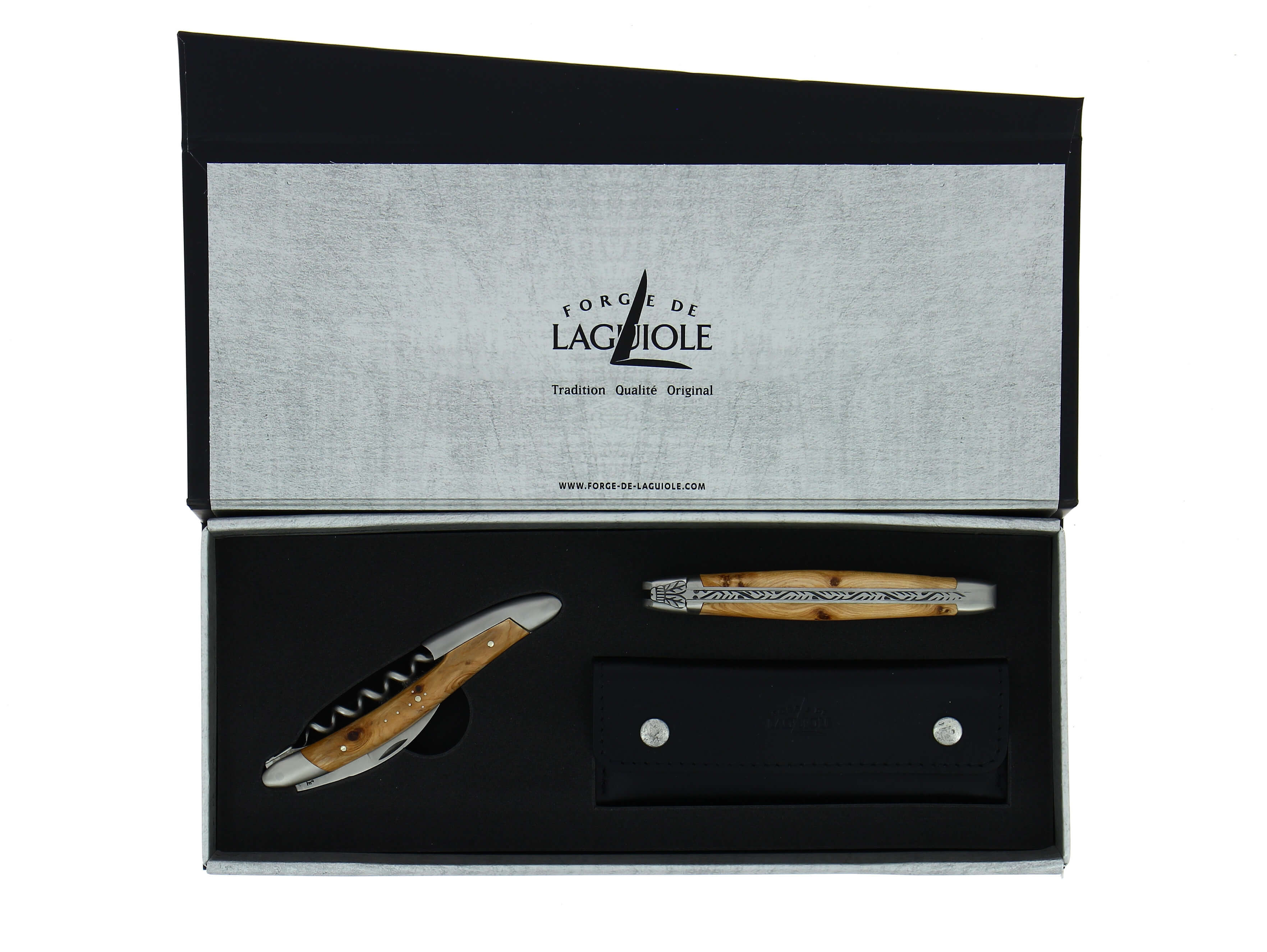 フォルジュ・ド・ライヨール ジュニパー フォーク 2本セット Forge de Laguiole Juniper Wood Gift Set | France – Laguiole Le Couteau