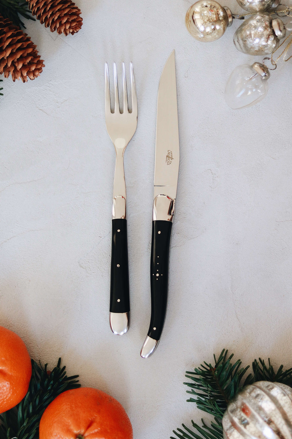 Forge De Laguiole knive med skaft i mørkt horn